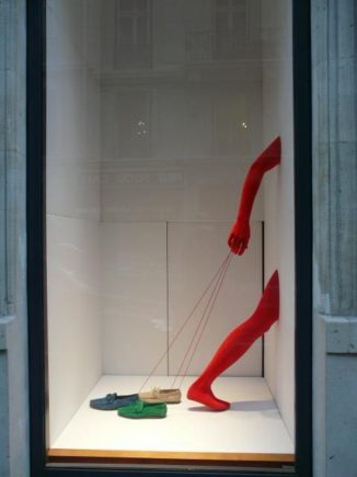 витрины для магазина одежды