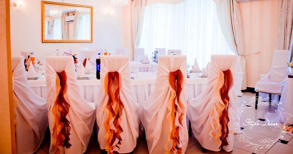 чехлы на стулья