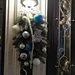 новогоднее оформление фасада