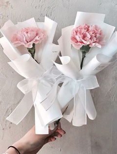 корпоративные букеты с гвоздики