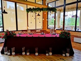 свадьба в бордовом цвете